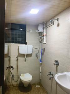 Common Bathroom Image of 770 Sq.ft 2 BHK Apartment / Flat for rent in Raunak City by Raunak Group, Kalyan West Kalyan for Rs. 25000