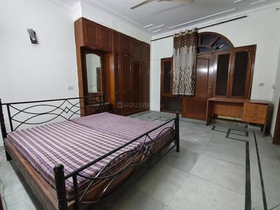 Bedroom Image of 1500 Sq.ft 2 BHK Builder Floor for rent in Shivalik New Delhi for Rs. 60000