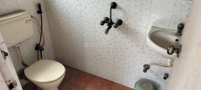 Bathroom Image of 908 Sq.ft 2 BHK Apartment / Flat for sale in Eden Woods, Nayabad Kolkata for Rs. 4000000