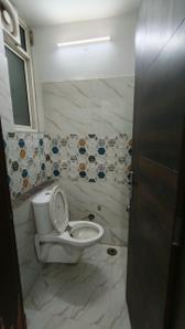 Bathroom Image of 1350 Sq.ft 3 BHK Apartment / Flat for rent in Jagatpura Jaipur for Rs. 26000