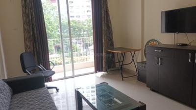 Living Room Image of 650 Sq.ft 1 BHK Apartment / Flat for sale in Amanora Park Town, Hadapsar Pune for Rs. 6500000