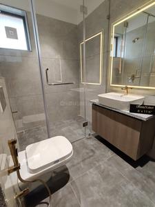 Bathroom Image of 1700 Sq.ft 3.5 BHK Apartment / Flat for sale in Ved Courtyard Platinum, Bhayli Vadodara for Rs. 10000000