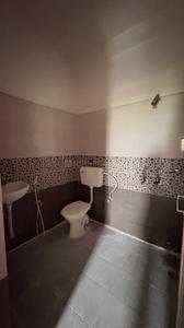 Bathroom Image of 1200 Sq.ft 1 BHK Independent House for rent in Rasulgarh Bhubaneswar for Rs. 6000
