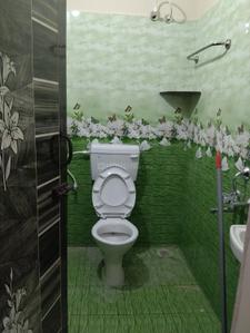 Bathroom Image of 900 Sq.ft 2 BHK Independent House for rent in Vellalore Coimbatore for Rs. 13000