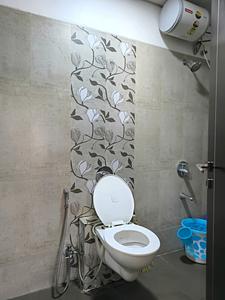 Bedroom Two Image of 750 Sq.ft 2 BHK Apartment / Flat for sale in Santacruz West Mumbai for Rs. 41000000