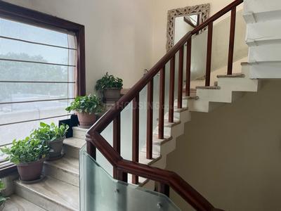Balcony Image of 7800 Sq.ft 6 BHK Independent House for sale in Maharani Bagh New Delhi for Rs. 580000000