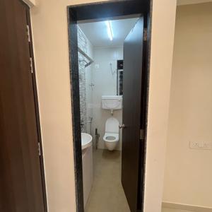 Bathroom Image of 350 Sq.ft 1 BHK Apartment / Flat for rent in JVM Accord, Thane West Thane for Rs. 27000