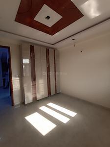 Bedroom Image of 800 Sq.ft 2 BHK Builder Floor for rent in Janakpuri New Delhi for Rs. 36000