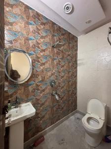 Bathroom Image of 675 Sq.ft 3 BHK Apartment / Flat for sale in Uttam Nagar New Delhi for Rs. 3250000