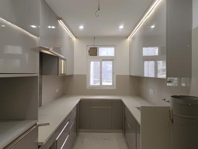 Kitchen Image of 1450 Sq.ft 4 BHK Builder Floor for sale in Property Mart Luxury Floors, Sector 29 Rohini New Delhi for Rs. 15500000