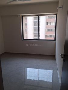 Bedroom Image of 1750 Sq.ft 3 BHK Apartment / Flat for rent in Vishwanath Maher Select, Shela Ahmedabad for Rs. 27000