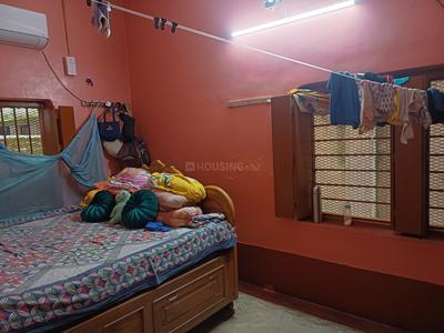 Bedroom Image of 1000 Sq.ft 4 BHK Independent House for sale in Kanchrapara North 24 Parganas District for Rs. 11000000