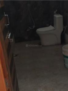 Bathroom Image of 2200 Sq.ft 2.5 BHK Independent House for rent in Belaisa Azamgarh for Rs. 10500