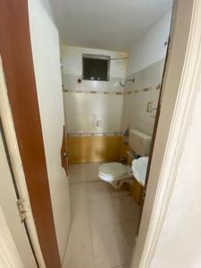 Bathroom Image of 1350 Sq.ft 2 BHK Apartment / Flat for rent in Paras Hermitage, Bagmugaliya Bhopal for Rs. 20000