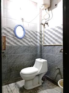 Common Bathroom Image of 850 Sq.ft 2 BHK Builder Floor for sale in Shakti Nagar New Delhi for Rs. 5500000