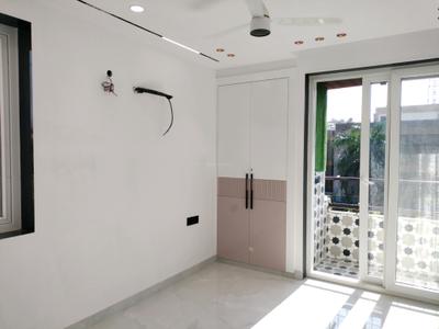 Bedroom Image of 1800 Sq.ft 3 BHK Apartment / Flat for sale in Vrindavan Apartment, Sector 6 Dwarka New Delhi for Rs. 28500000