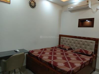 Bedroom Image of 800 Sq.ft 1 BHK Builder Floor for rent in Lajpat Nagar New Delhi for Rs. 30000