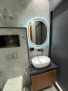 Image of 1600 Sq.ft 3 BHK Builder Floor for sale in Anant Raj Estate, Kadarpur, Gurgaon for Rs. 23000000