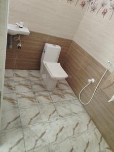 Bathroom Image of 1000 Sq.ft 1 BHK Builder Floor for rent in Maniyanur Salem for Rs. 9000