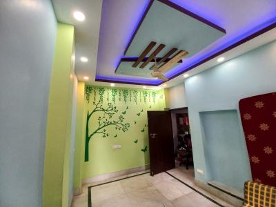 Hall Image of 630 Sq.ft 2 BHK Builder Floor for sale in Paikpara Kolkata for Rs. 3500000