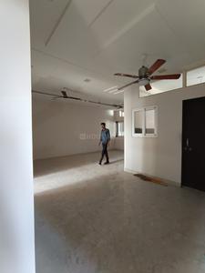 Gallery Cover Image of 1750 Sq.ft 3 BHK Apartment / Flat for rent in Rajkishor Nagar for Rs. 18500