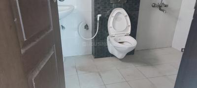 Bathroom Image of 1015 Sq.ft 2 BHK Apartment / Flat for rent in Balaji Elegance, Whitefield Bengaluru for Rs. 42000