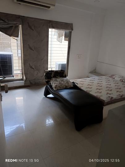 Shivam Klasse Bedroom 1