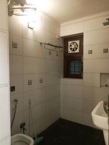 Common Bathroom Image of 3000 Sq.ft 3 BHK Apartment / Flat for sale in DDA Flats Vasant Kunj, Vasant Kunj New Delhi for Rs. 60000000