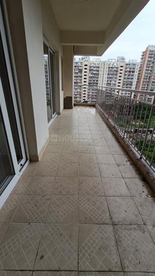 KLJ Greens Main Image 1