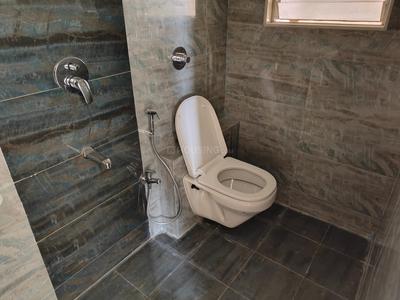 Bathroom Image of 1025 Sq.ft 2 BHK Apartment / Flat for rent in Vishesh Balaji Symphony, Panvel Navi Mumbai for Rs. 25000