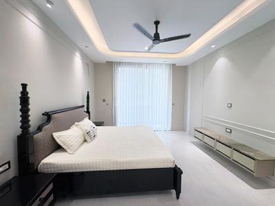 Bedroom Image of 2500 Sq.ft 4 BHK Builder Floor for sale in Sector 81 Faridabad for Rs. 34000000