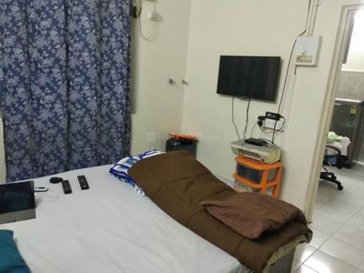 Bedroom Image of 1000 Sq.ft 2 BHK Apartment / Flat for rent in Prabhadevi Mumbai for Rs. 150000