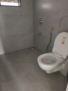 Common Bathroom Image of 1090 Sq.ft 2 BHK Apartment / Flat for sale in Ikon Queens Tower, Mohammed Wadi Pune for Rs. 7400000