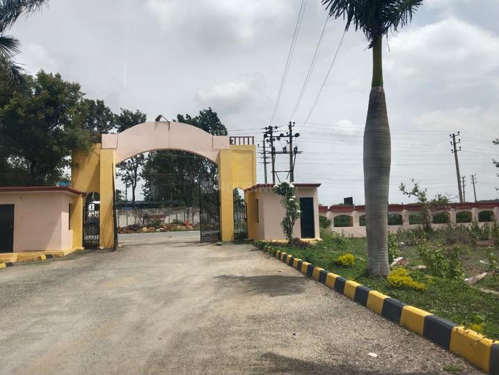 Windsor Township Coral Country Main Image 1