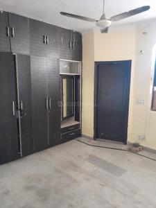 Bedroom Image of 900 Sq.ft 2 BHK Builder Floor for rent in Subhash Nagar New Delhi for Rs. 25000