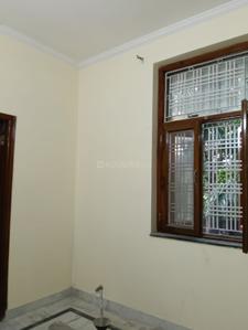 Bedroom Image of 2500 Sq.ft 3 BHK Builder Floor for rent in Sector 46 Noida for Rs. 60000