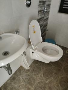 Common Bathroom Image of 650 Sq.ft 2 BHK Apartment / Flat for sale in Swaroop Marvel Gold Phase II Colloseum, Bhandup West Mumbai for Rs. 12900000