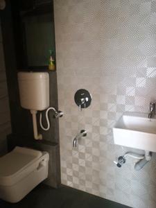 Common Bathroom Image of 685 Sq.ft 1 BHK Apartment / Flat for rent in Sumeru Tower, Kalyan East Kalyan for Rs. 13500
