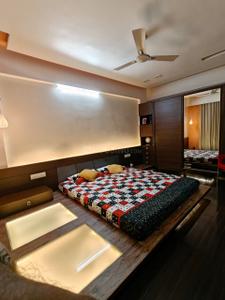 Bedroom Image of 2675 Sq.ft 4 BHK Apartment / Flat for sale in Goyal Riviera Harmony, Prahlad Nagar Ahmedabad for Rs. 25100000