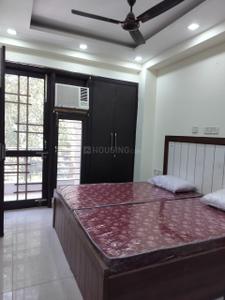 Bedroom Image of 1000 Sq.ft 1 BHK Builder Floor for rent in Royal Homes, Sector 43 Gurgaon for Rs. 30000