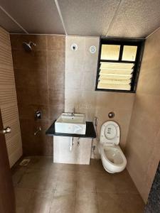 Bathroom Image of 975 Sq.ft 2 BHK Apartment / Flat for rent in Kohinoor Sportsville, Maan Pune for Rs. 26009