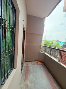 Balcony Image of 650 Sq.ft 2 BHK Builder Floor for rent in Mahmoorganj Varanasi for Rs. 8000