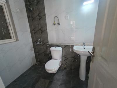 Bathroom Image of 1476 Sq.ft 3 BHK Apartment / Flat for rent in TDI Lake Grove City, Kundli Sonipat for Rs. 16999