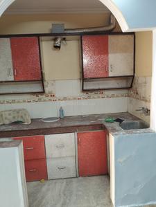Kitchen Image of 800 Sq.ft 2 BHK Builder Floor for rent in Preet Vihar New Delhi for Rs. 15000