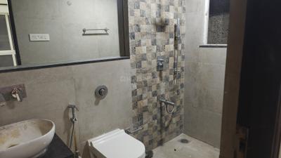 Bathroom Image of 700 Sq.ft 1 BHK Apartment / Flat for sale in Omkar Meridia, Kurla West Mumbai for Rs. 12000000