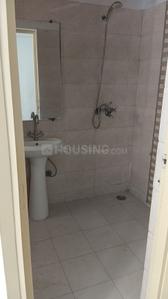 Bathroom Image of 1470 Sq.ft 3.5 BHK Apartment / Flat for sale in Gaurs 5th Avenue, Noida Extension Greater Noida for Rs. 13600000