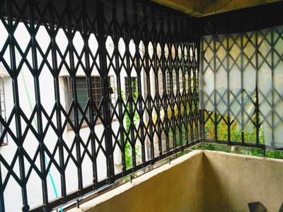 Balcony Image of 650 Sq.ft 1 BHK Independent House for rent in Kothrud Pune for Rs. 24000