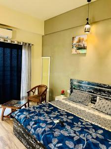 Bedroom Image of 435 Sq.ft 1 RK Apartment / Flat for sale in Paramount Golfforeste Oak &amp; Pine, Surajpur Greater Noida for Rs. 3100000