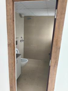 Image of 1500 Sq.ft 3 BHK Apartment / Flat for rent in RG Luxury Homes Tower A F And M, Noida Extension, Greater Noida for Rs. 28000