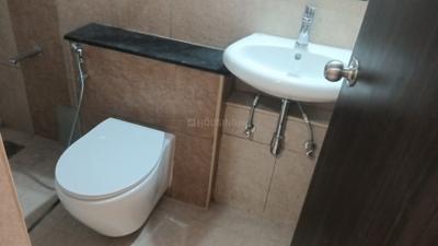 Bathroom Image of 520 Sq.ft 1 RK Apartment / Flat for rent in Keshav Nagar Pune for Rs. 30000
